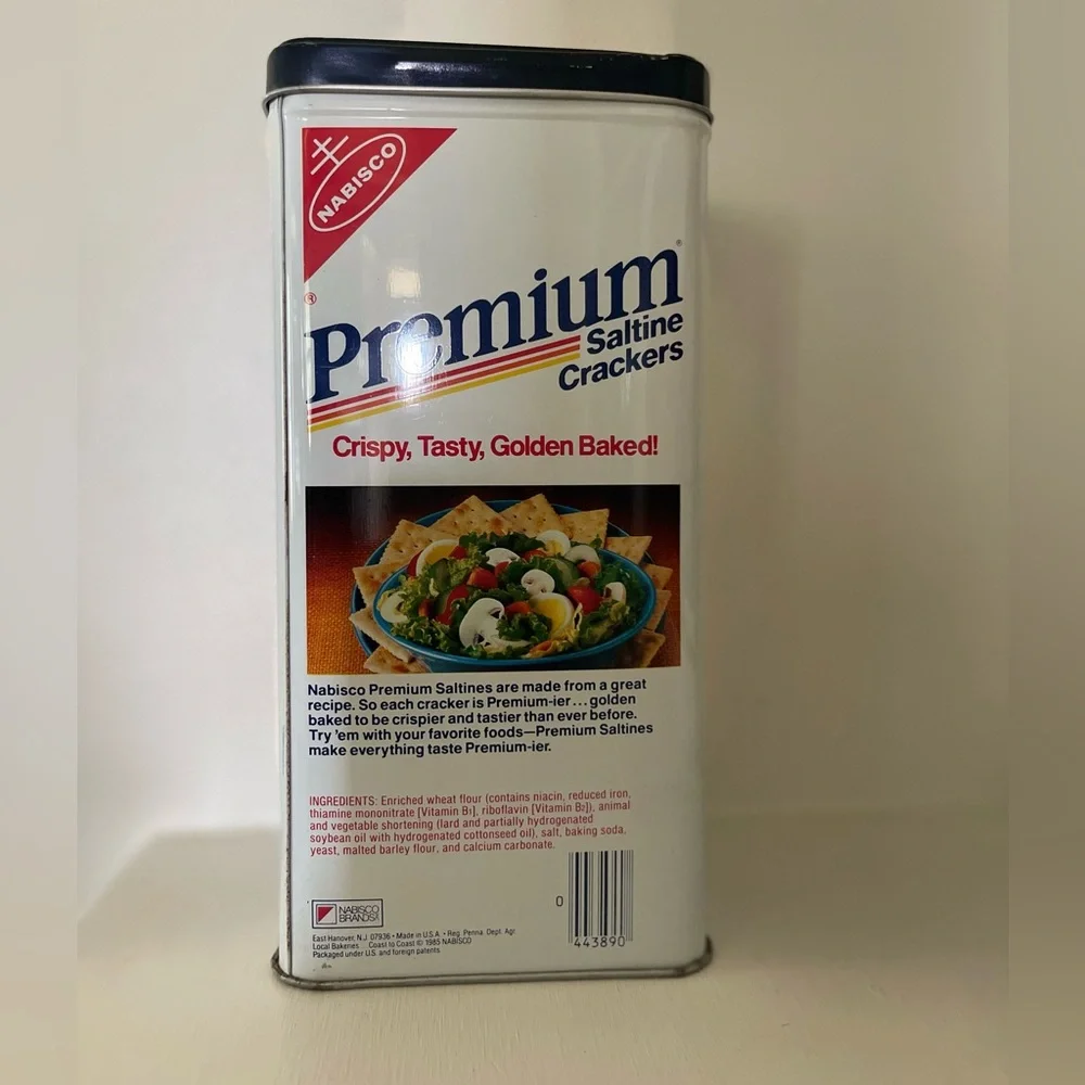 Nabisco Premium Saltine Cracker Tin - Picture 3 of 16